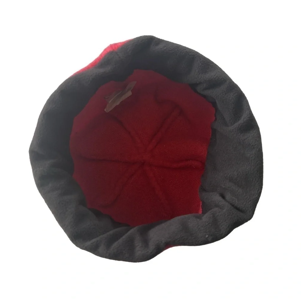 The North Face 100% Merino Wool red & black hat Baby/kids/todder 12 months